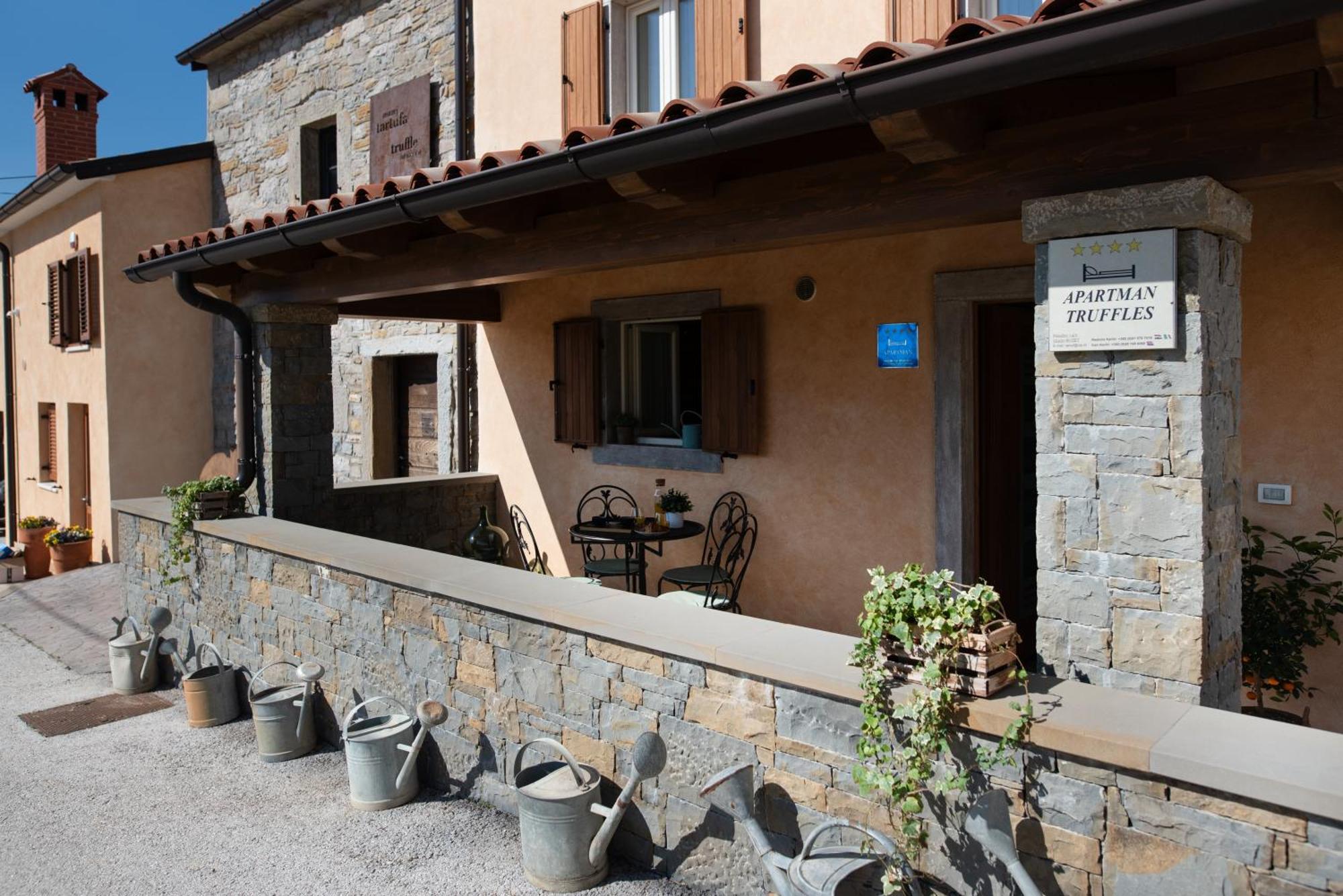 Ferienwohnung Truffle House Karlic Buzet Exterior foto